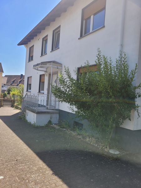 Stilvoll modernisiert: 4-Zimmer-Wohnung in Stadtallendorf